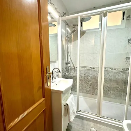 A T La Plaza Alto Apartment *